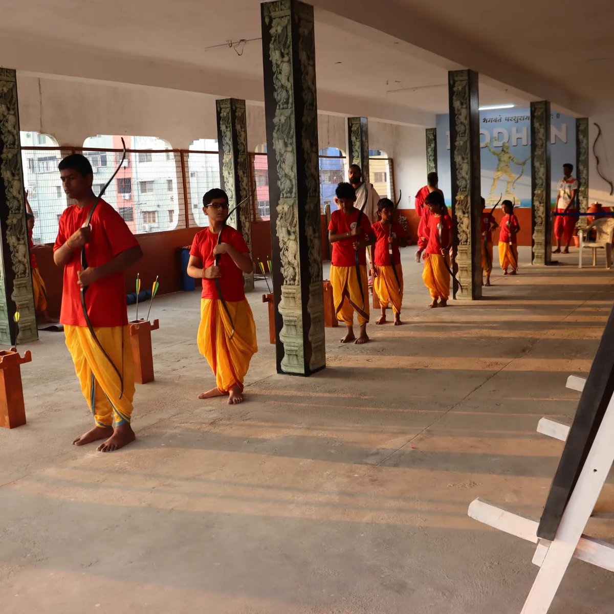 IDhanurveda's tweet photo. 5 Days residential Dhanurvidya camp started on the 21st may with Pooja and Havana by Guru Ji Vibhakar Uday Tiwari at Isodhan Gurukulam Tirupati Andhra Pradesh.

#dhanurvidya #isodhan #Indian #dhanurveda https://t.co/gNevLBz13s