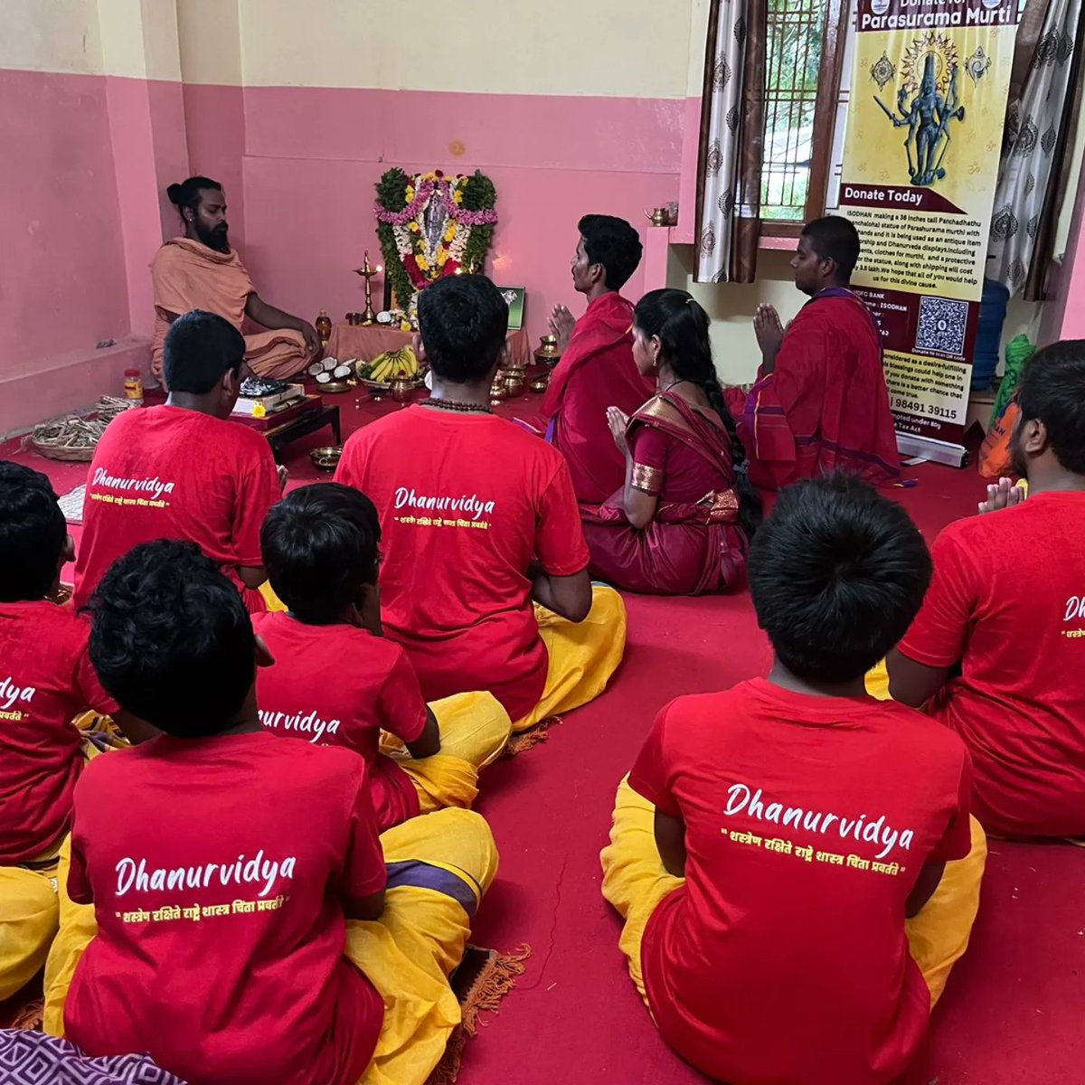 IDhanurveda's tweet photo. 5 Days residential Dhanurvidya camp started on the 21st may with Pooja and Havana by Guru Ji Vibhakar Uday Tiwari at Isodhan Gurukulam Tirupati Andhra Pradesh.

#dhanurvidya #isodhan #Indian #dhanurveda https://t.co/gNevLBz13s
