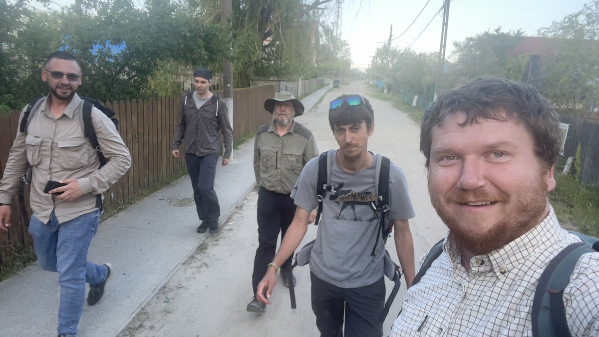 IulianGherghel's tweet image. Boots on the ground, beginning our field work in the Danube Delta! Our mission? Study the color polymorphism in 🦎 sand lizards and 🐍 grass snakes amid climate change. Stay tuned for updates in the coming days. Into the wild we go! #ClimateChange #ReptileResearch #Herpetology
