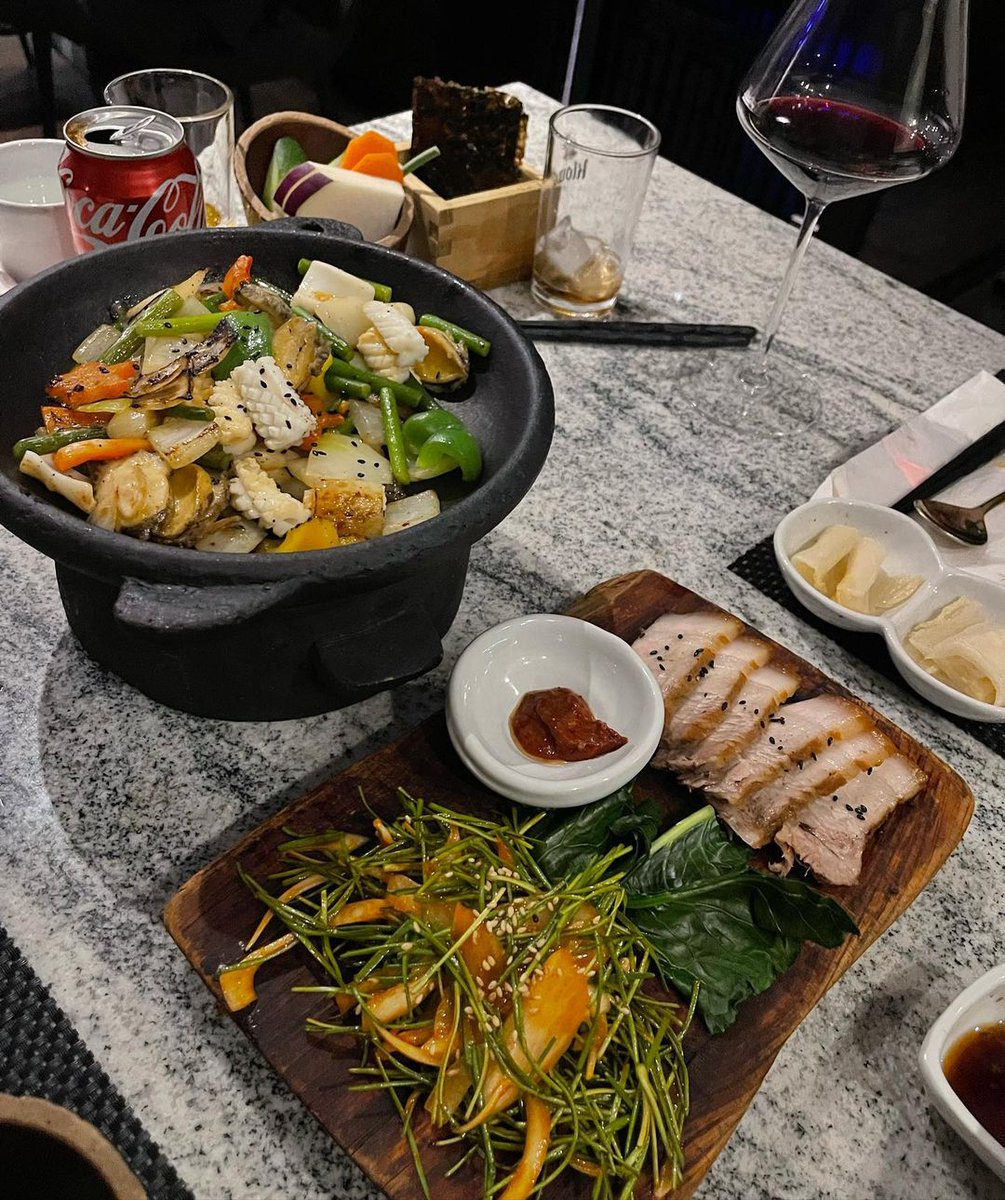 Aileen66980862's tweet photo. Food is a cheerful landscape that allows people to let go of their worries and enjoy the beauty of the moment #semgluten #semglutensemlactose #bolosemgluten #glutenfree #receitasaudavel #docesaudavel #bolofit #sobremesafit #cozinhasaudavel #glutenfreefood #vidasaudavelsempre https://t.co/hGmqy7NGbj