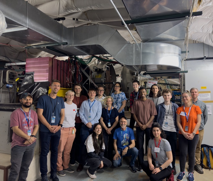 DUNEScience's tweet image. Team TOAD with their detector in the @fermilab test beam facility. TOAD is an R&amp;amp;D program looking at gaseous argon near detectors for phase II of DUNE.
📸C. Buongiorno

#DUNEscience #collabweek #TOAD