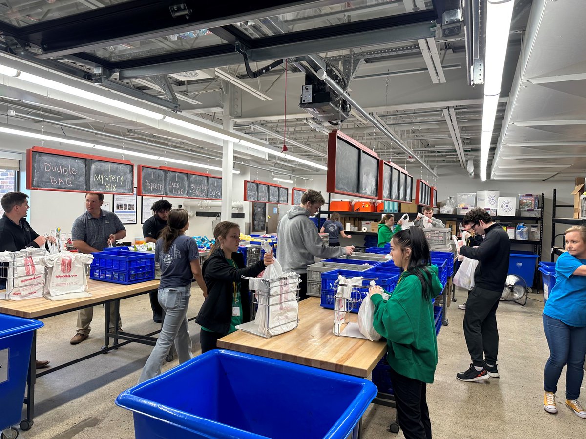 Completely KIDS tweet media