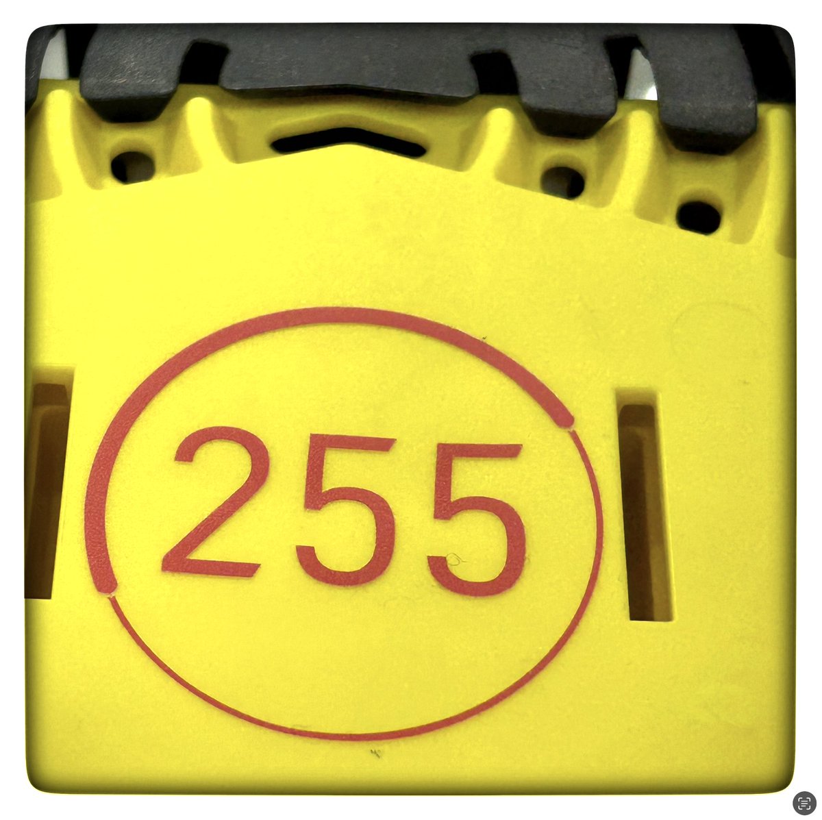 255 HEC srl tweet media