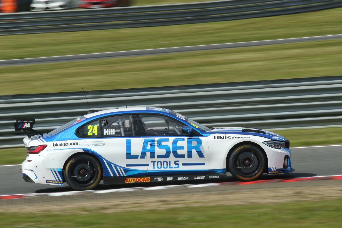 LaserRacing's tweet image. Since it's a 5 day week, and there's no racing this weekend, we thought you may need a few more bonus photos from Snetterton to get you though to the Bank Holiday.

📷 Photos by @DRHurrell 

#WeAreLaserToolsRacing #MBMotorsport #BTCC