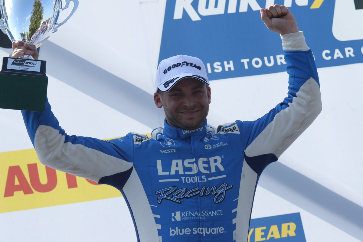 LaserRacing's tweet image. Since it's a 5 day week, and there's no racing this weekend, we thought you may need a few more bonus photos from Snetterton to get you though to the Bank Holiday.

📷 Photos by @DRHurrell 

#WeAreLaserToolsRacing #MBMotorsport #BTCC