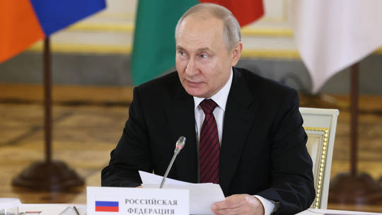 RT_com's tweet photo. Eurasian countries need own rating system – Putin

Major US credit agencies have been accused of bias when it comes to assessing non-Western economies

https://t.co/Ufi4Zs2b73 https://t.co/j0LphzX7Oy