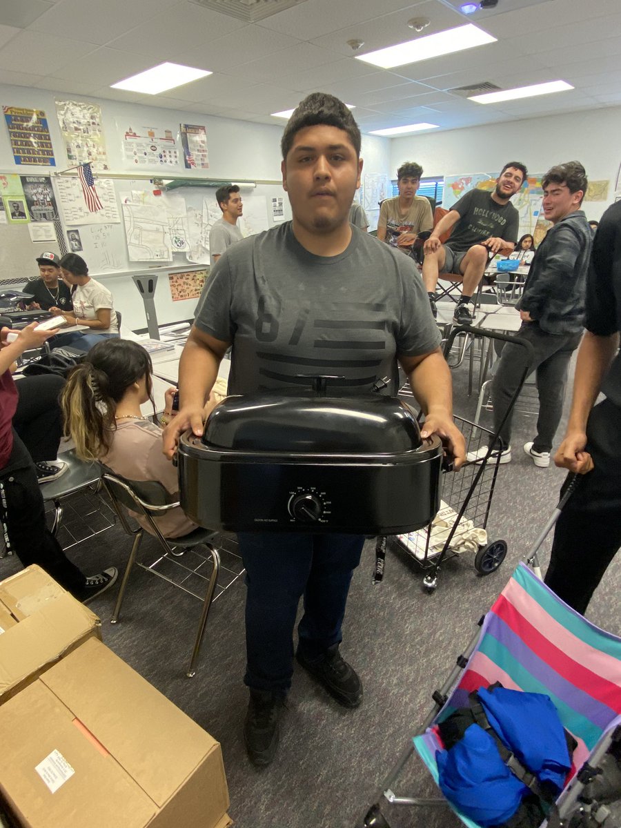 M_Juarez25's tweet photo. Anything but a backpack day at HHS! Class of 2023 is ready for a cookout! @ClintISD #ScorpionStrong https://t.co/3boneV2PaC