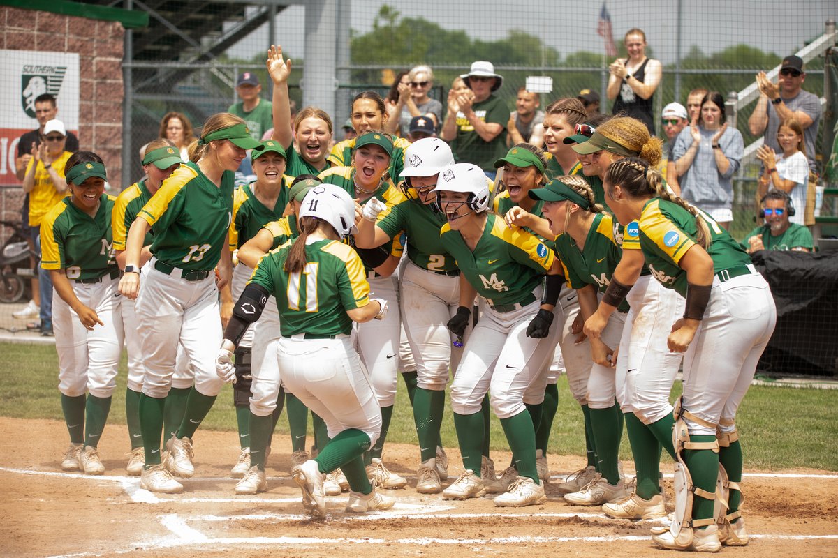 2023 Season Highlights
✅8th season winning 40 games going 41-15
✅Program record 21 MIAA wins
✅7 single-season team records
✅1st All-American in 25 years
✅1st regional appearance since 2001, 9th appearance
✅1st time hosting a regional since 1993, 3rd time selected to host