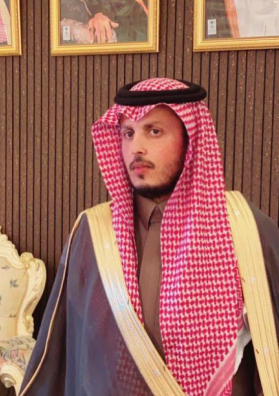 Afara_City's tweet photo. منبر #مدينة_عفراء الاعلامي
 يبارك تخرج الأستاذ
 سامي بن صالح بن محمد آل مسعد القرني 
#جامعة_بيشة وحصوله على درجة الماجستير  تخصص ادارة اعمال 
نسأل الله ان يكون عوناً له لخدمة الدين ثم المليك والوطن https://t.co/LqGtKJXGhI