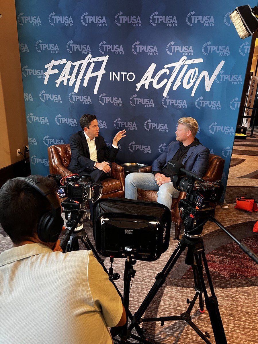 tpusafaith's tweet photo. Yesterday @michaeljknowles got done speaking at The Pastorโs Summit with @charliekirk11 on stage & then joined @JonnyRoot_ on our media booth.
Watch the full video here: https://t.co/mHW7HrfEVO
.
@TPUSA #tpusafaithsummit #michaelknowles https://t.co/gqScJg44re