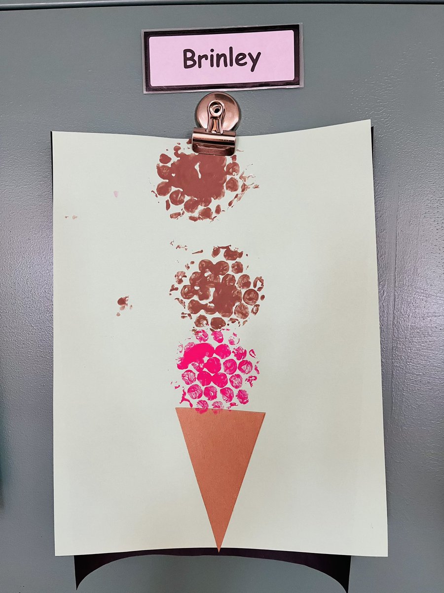 I scream, you scream, we all scream for Ice Cream!! 🍦#Kindergarten #craft #icecream <a href="/StFrancisLondon/">St. Francis Catholic</a> <a href="/LDCSB/">London District Catholic School Board</a>