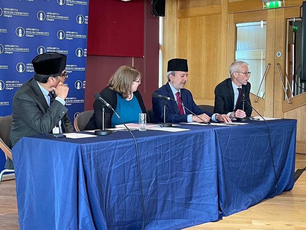 Panel discussion / Q&amp;A: Chaired by <a href="/ClareAdamsonSNP/">Clare Adamson MSP</a>  at <a href="/ScotParl/">Scottish Parliament</a> 

#Ahmadiyya #Islam #muslim #Pakistan  #StopThePersecution