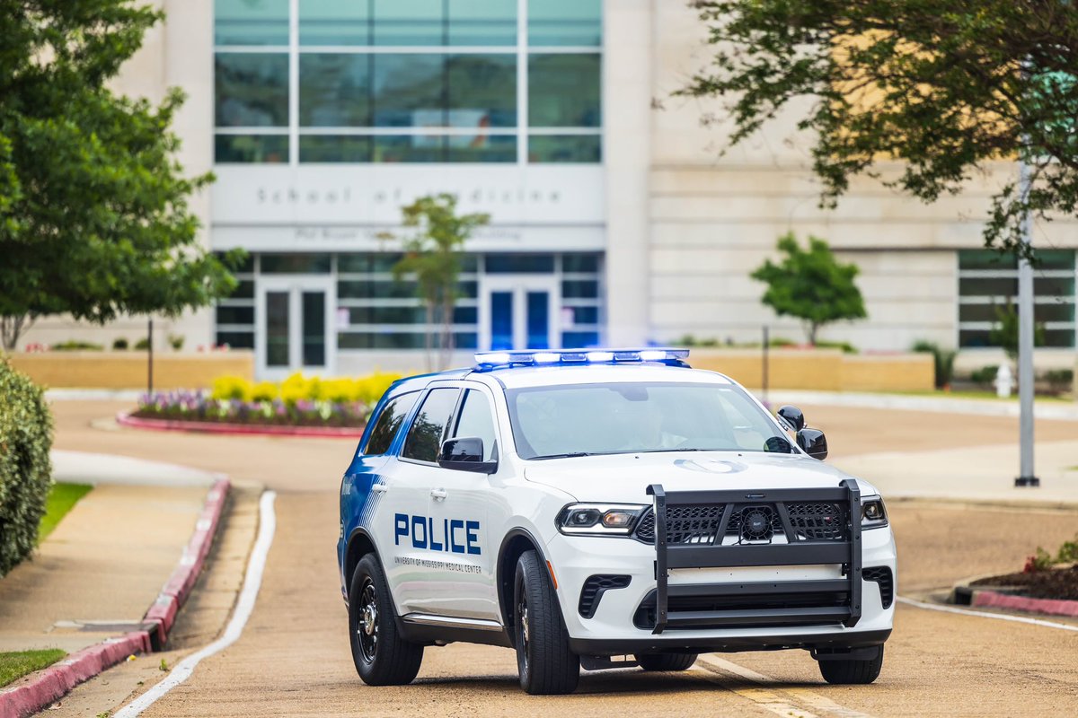UMMCPolice's tweet photo. Photoshoot results! Lookin sharp out there on campus! 🚔🚨 #UMMCPD https://t.co/Bq6NuOrPTH