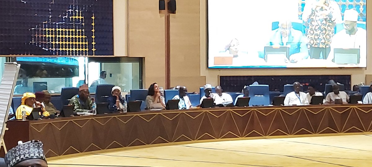 #Niger: Clôture des travaux du 2ème forum international annuel sur le Développement de la région du Lac Tchad cet à après-midi au centre international de conférences Mahatma Ghandi de #Niamey.