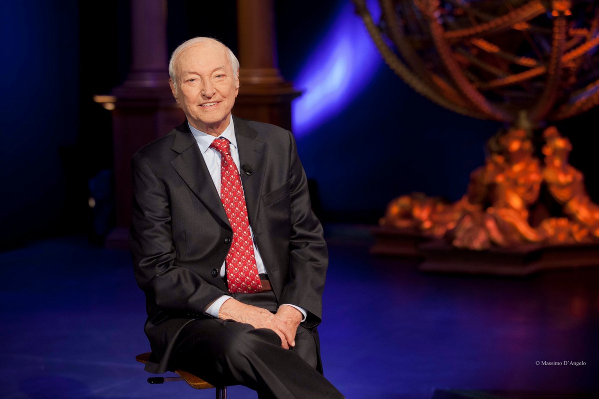 Stasera alle 21.25 su <a href="/RaiUno/">Rai1</a> va in onda lo speciale di #Ulisse dedicato a mio padre: #PieroAngela, un viaggio lungo una vita.
Racconteremo la sua storia e la capacità di guardare sempre al futuro, fino all’ultimo giorno.
Sarà per me una puntata davvero “speciale”. @UlisseRai1