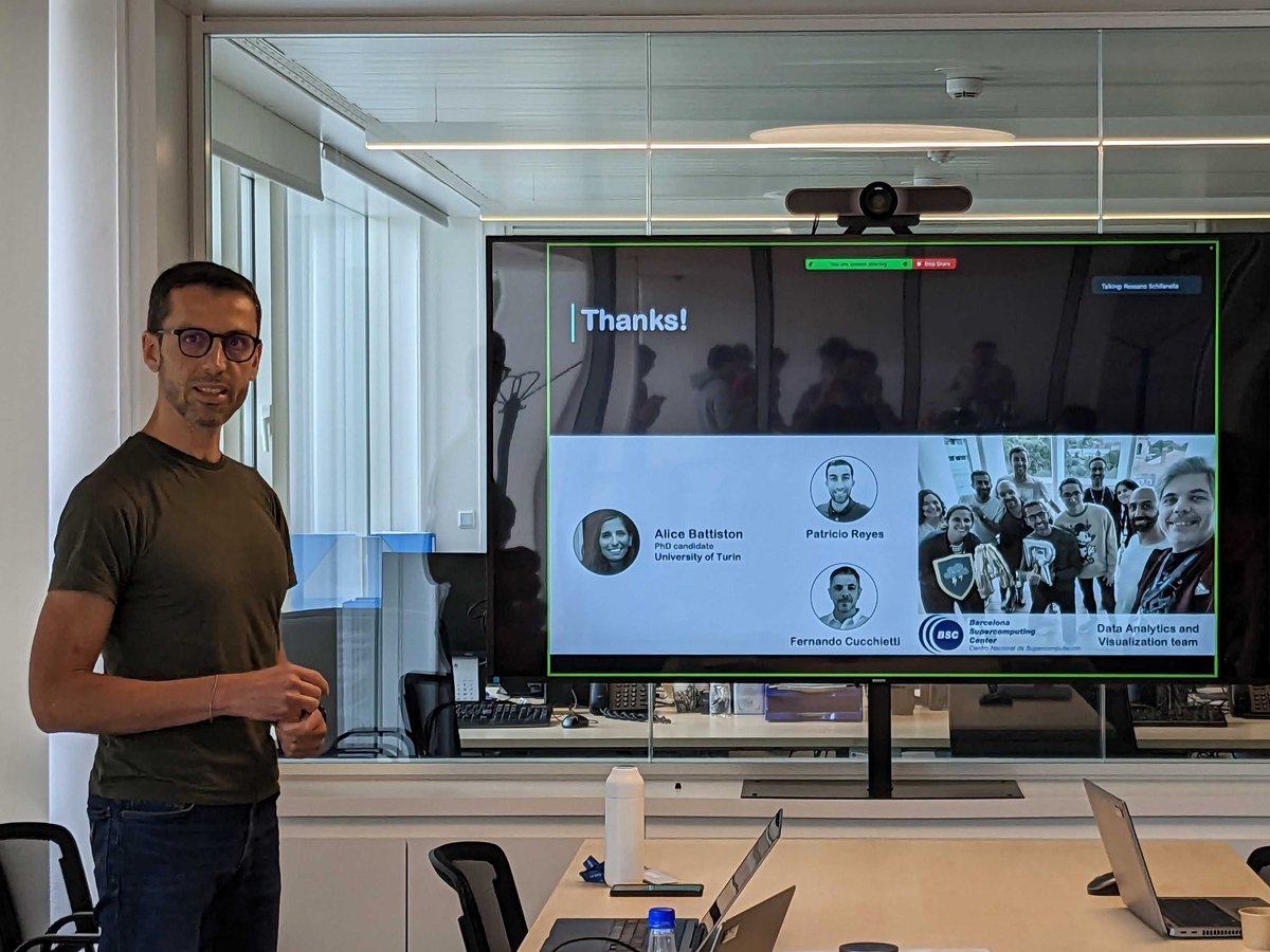 BSCViz's tweet image. 6/6 At last @rschifan showed how to use such a framework to simulate the impact of urban interventions, from adding a new public green area to street network interventions to support policy-making towards a #sustainabletransition.