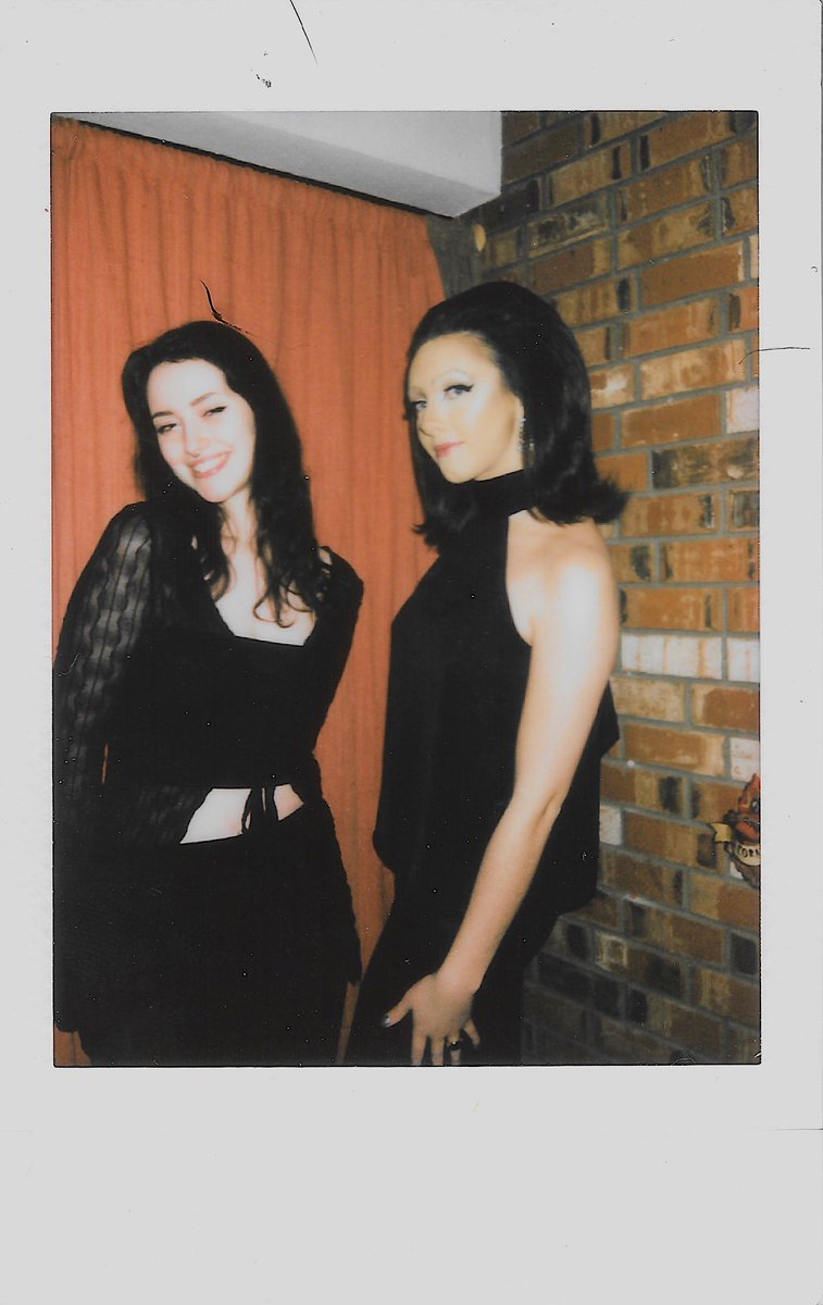 altsuite's tweet photo. Est. 2023

#rockmusic #rockduo #gothrock #classicrock #girlband #polaroid #retro #photoshoot #altsuite https://t.co/a0xvfKeYHm