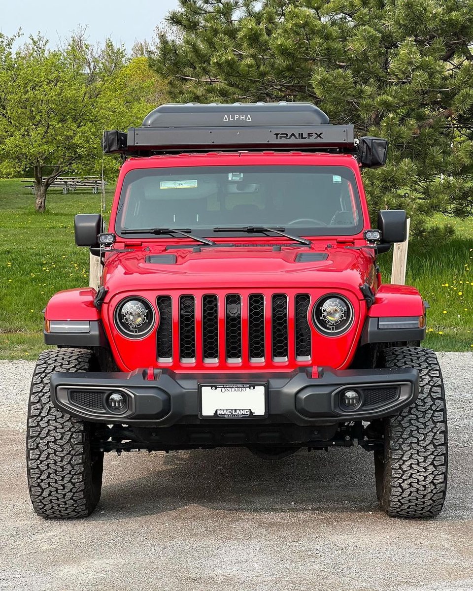 Jeep Gladiator with #TrailFX roof basket 🧨
📷: thetentingtimes 
#thetentingtimes #brute #jeep #jeepgladiator #roofbasket #jeeplife #jeepnation #jeeplove #olllllllo #tagtrailfxgetfeatured