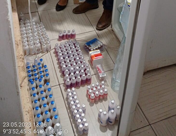 jadsonlimanovo's tweet image. #Adapi #apreende #mais de 6 #mil #doses de #vacinas 

A Agência de Defesa Agropecuária do Estado do #Piauí ... Saiba mais sobre ese conteúdo no site Brasil em Pauta Noticias.
Clique no Link: is.gd/HI7B9j #brasil #nordeste #teresinapi