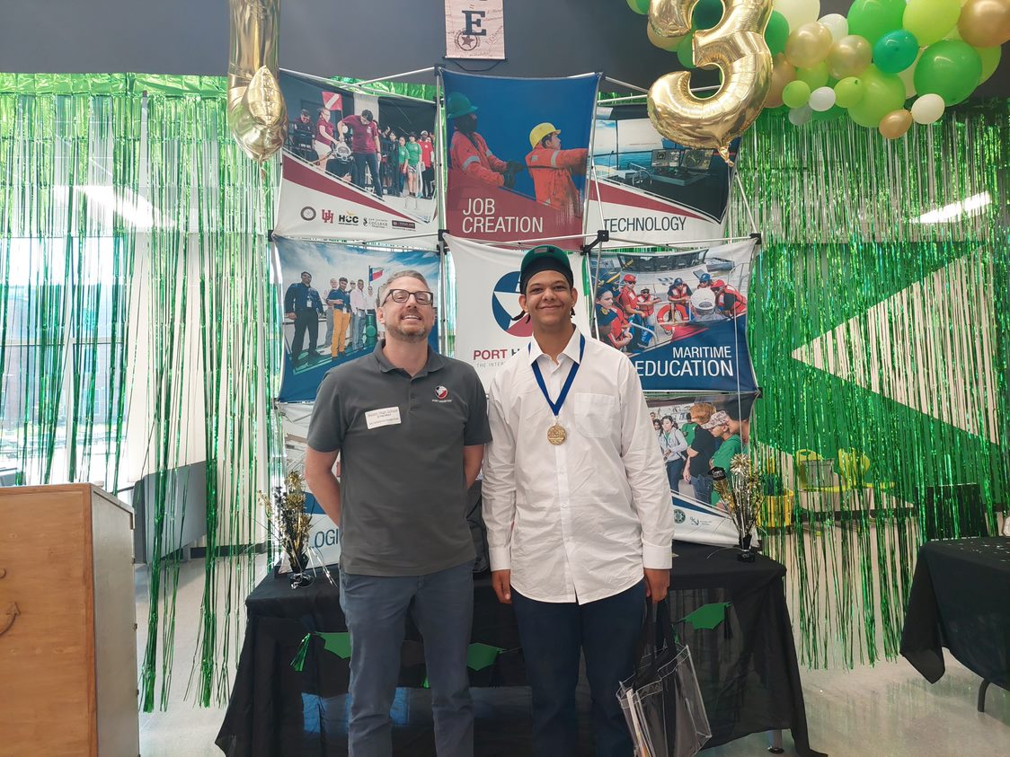Port_Houston's tweet photo. Last week we had the privilege of celebrating @AustinMustangs’ graduating seniors who completed @Port_Houston's Maritime Education Program. #graduation #AustinHS #AHS #education #maritime #newbeginnings #nextchapter #USCG #OutstandingStudents https://t.co/3UguZ5FuGX