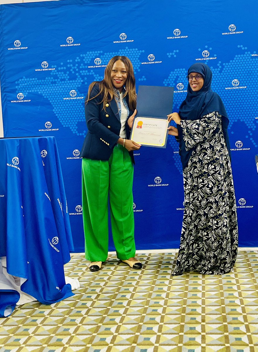 BahjaShuriye's tweet image. After years of COVID restrictions, the @WorldBank has finally hosted its #Blog4Dev gathering and award ceremony for Eastern and Southern African winners, held in Cape Town 🇿🇦. I’m delighted to get the opportunity to meet @VictoriaKwakwa, the VP for Eastern and Southern Africa 1/2