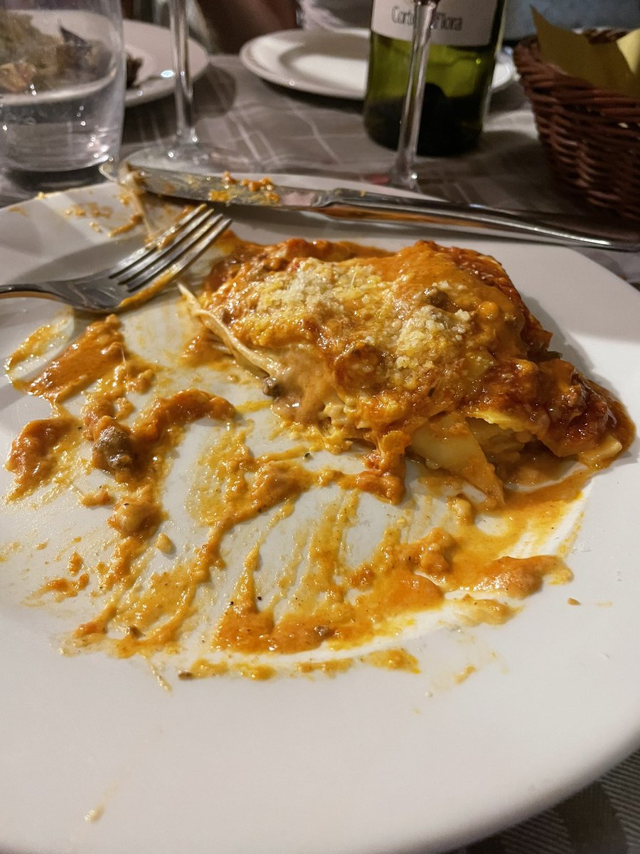 This is hands down the best lasagna I’ve ever had. Apologies for interrupting your feed but there’s no way I wasn’t sharing this moment. May 25, 2023 - Il Duca, Rome, Italy - 9.4/10