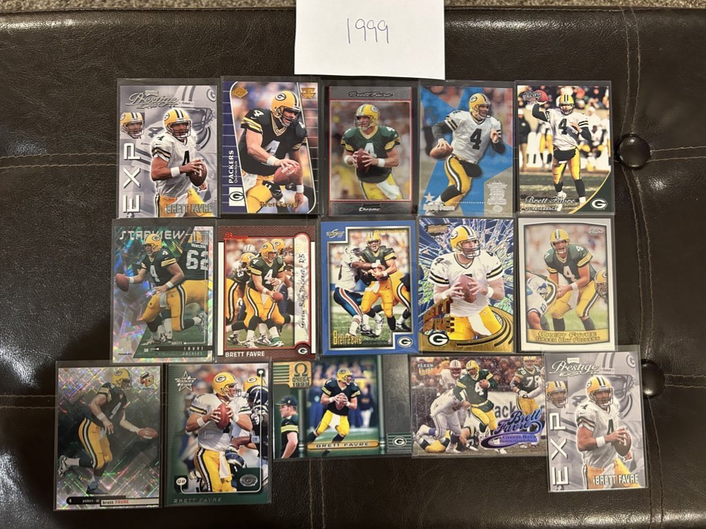 d4888318's tweet photo. Selling my Brett Favre collection. Over 100 cards from 1993-2008 plus 8 different rookies.
Only variations and inserts, no autos, but 2006 xfractor /250 is included. Dm for more pics #thehobby https://t.co/jBerrMvI85