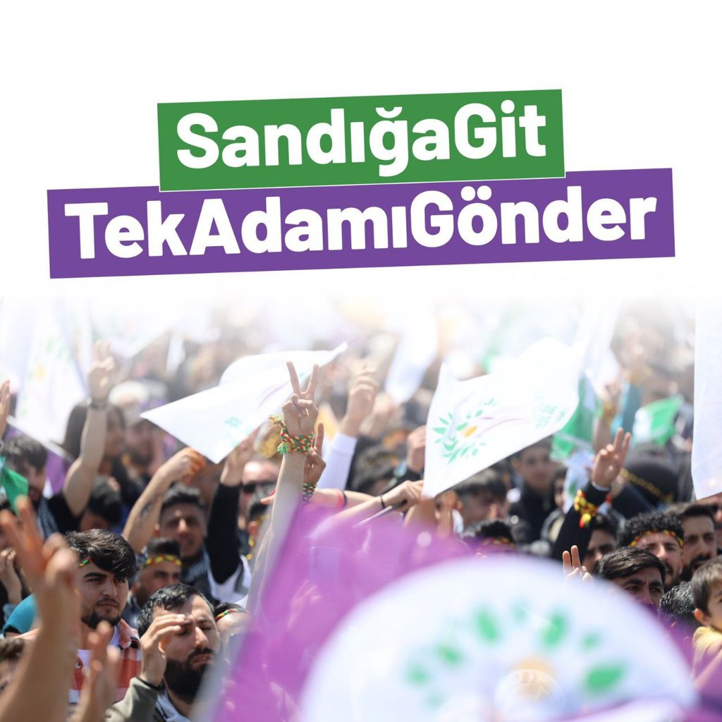 Rojava1Rojava's tweet photo. Umutsuzluğa yer yok, çünkü çoğuz kalabalığız!
Tek adam rejimine son vermek için sandığa gidip oyumuzu kullanalım.
#SandığaGitTekAdamıGönder https://t.co/kxAxe98LVI