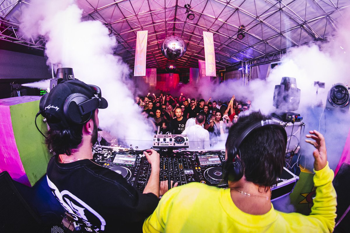 Sebastianvg247's tweet photo. @Carnival_med 🔥🎛️🎚️🪩 https://t.co/E3U9MC4qTj
