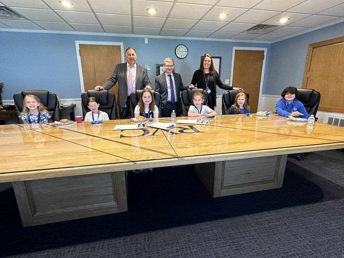Today we welcomed our Cabinet for a day! These six students did the hard work of evaluating all of our playgrounds!  #Cabinet4aDay #GameOnRvc <a href="/RVCSchools/">Rockville Centre School District</a> <a href="/RVC_SSMS/">South Side Middle School</a> <a href="/Colemoriarty/">Nicole Moriarty, Ed.D</a> <a href="/pat_walshEDU/">Patrick Walsh, Ed.D.</a> <a href="/PtaSshs/">SSHS_PTA</a>