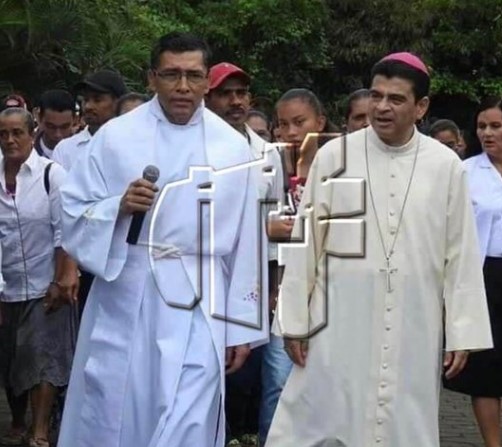 Three priests illegally arrested in one week. Nicaraguan dictatorship is carrying out a hellish hunt against the Catholic Church. #Nicaragua #ReligiousFreedom