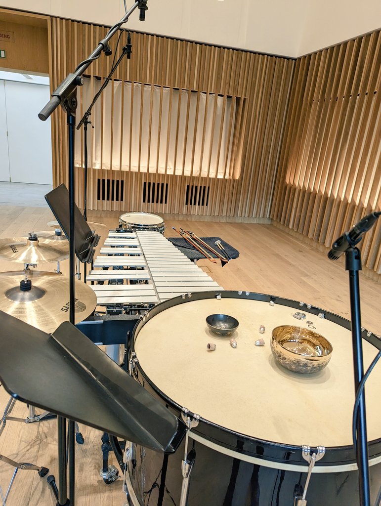 delia_perc's tweet image. Filming 6 premieres for @psappha #ComposingFor scheme tomorrow. Bittersweet. LOVED this project  but this is the last  the 30-year ensemble (founded by fellow @rncm alumni @percuk &amp;amp; named after a #Xenakis percussion piece) will ever play 😢
#artsfundingcuts #solopercussion