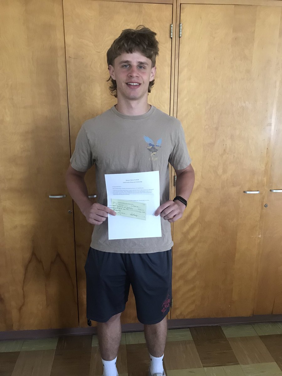BangorSlatersFB's tweet photo. Congratulations to Seth Bossert and Quin Karner. They are the recipients of the Todd Strohe Memorial Scholarship. 
Thank you to everyone who participates in and sponsors the annual Todd Strohe Memorial Golf Tournament which helps to fund this scholarship.
#SlaterPride https://t.co/YpzIDHTPam