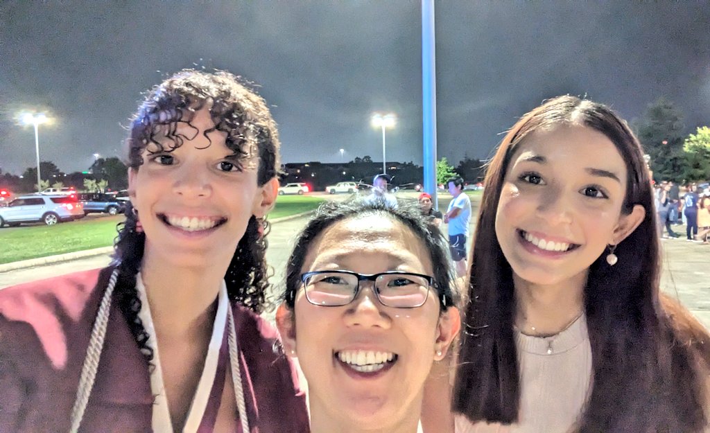 emytomita's tweet photo. Yesterday, I attended my ex-EBs' high school graduation! To see several of them graduating HS & some cum laude & suma cum laude & going to college just made my day! All #afterschooltutorials #paperwork paid off by seeing the results! #goodreminder #thewhy #OWDL https://t.co/0C9w2KLyDb