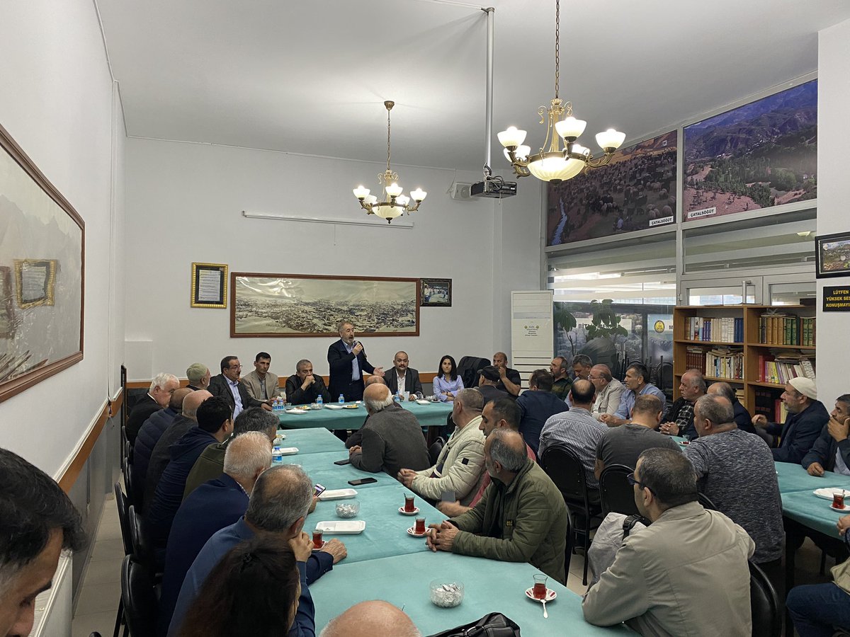 Yeşil Sol Parti (HDP) Milletvekili Sn. Sırrı Süreyya Önder YSP Parti Meclisi üyesi Sn. Zahit Mutlu ve YSP Maltepe İlçe Başkanlığı Bitlis Mutki Çatalsöğüt köyü derneğimize ziyarette bulundular. Kendilerine şahsım adına teşekkürlerimi sunuyorum.