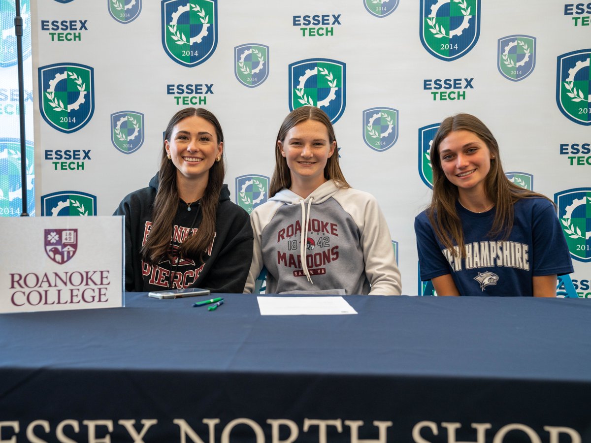 ETAthletics's tweet photo. Megan Bradley - Western New England
Izzy Santana - Curry College
Ava Allaire - Franklin Pierce
Maddie McDonald - Roanoke

#RollHawks https://t.co/PmCpoc1rr8