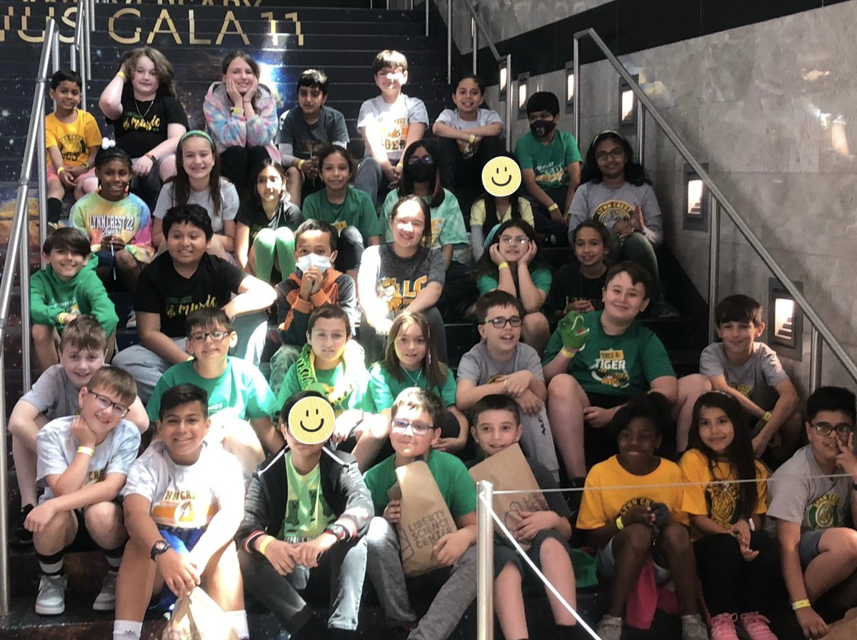 JaimeSchuck22's tweet photo. May has been a blast between our spring concert, class trip, and field day!!💚💛#22tigers @mrscarterlc22 @LC22Connelly https://t.co/gtAta6YJV5
