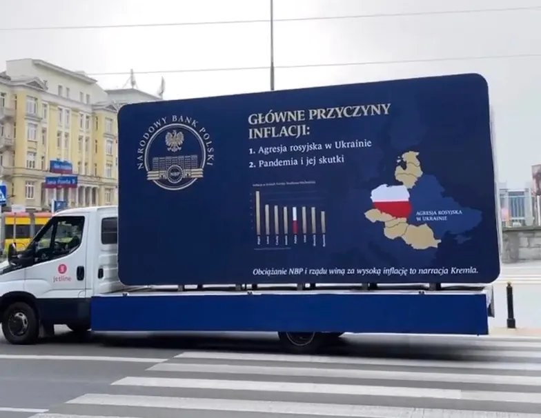 dr_w_swider's tweet photo. Żyjemy w czasach narastającego absurdu.

👉 Obiektywnie inflacja jest wieloczynnikowa.
👉 Przekracza ona cel inflacyjny od lata 2021.
👉 NBP podniósł stopy od października 2021 jeszcze PRZED agresją Rosji na Ukrainę.

Całość:
https://t.co/Rq3XWdWqlc https://t.co/d0ocQpdQH5