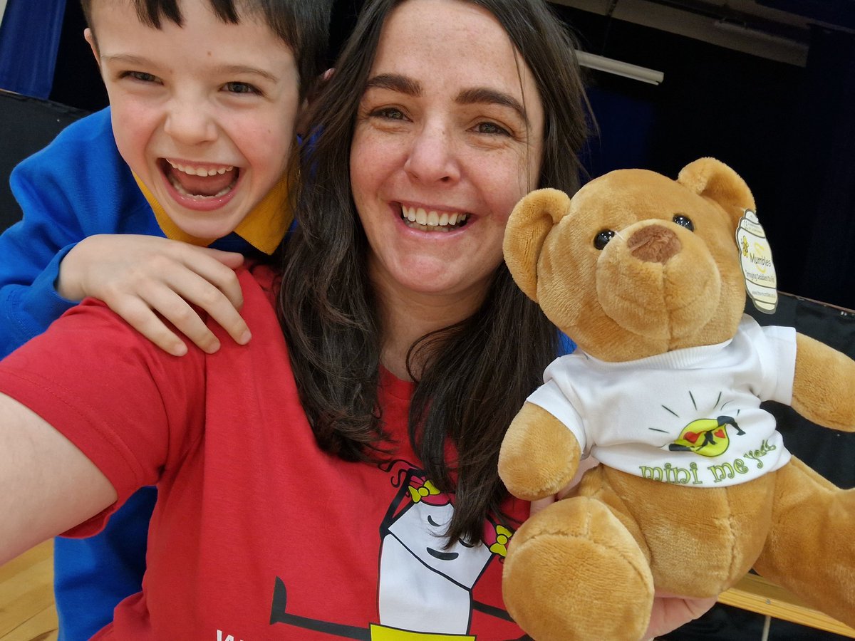 MiniMeYoga_Lisa's tweet photo. Had a wonderful morning with P1 kids at @BothwellPrimary on Wednesday. 

We had peace, calm, fun, laughter &amp; ended it all with hugs for my Mini Me Yogi Bears. Loved my 2 days at the school working with the kids. More help today from my special helper also 🥰🧘🏻‍♀️🕉🧘🏻❤️🖤💛🙏🏻✨️ x x https://t.co/7amzpdyMKY