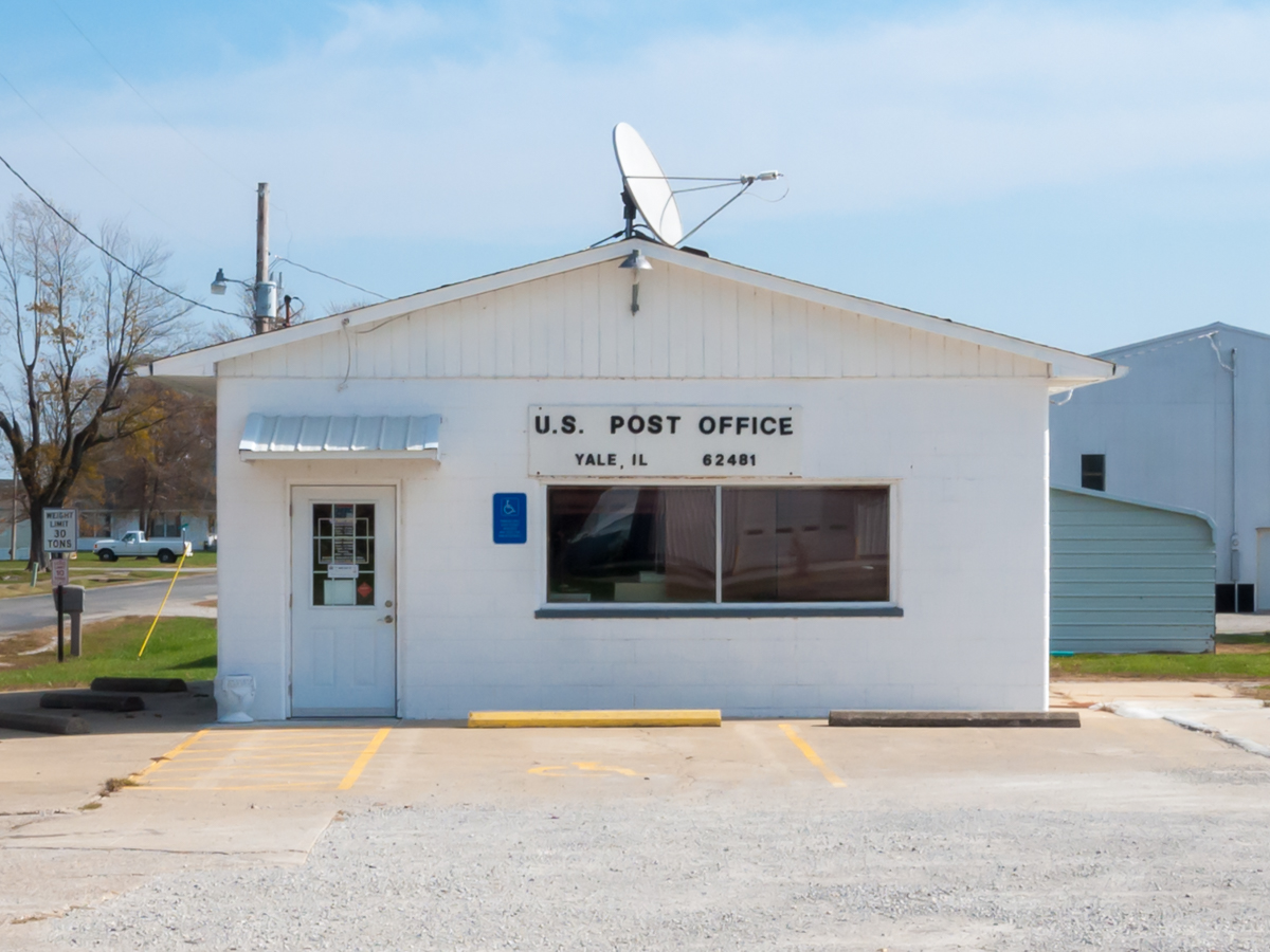 Post Office
Yale, IL