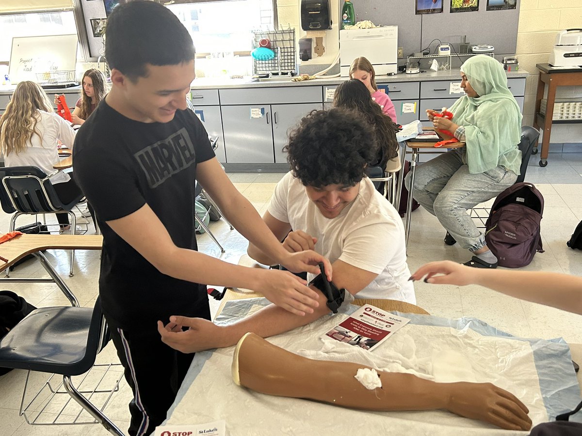 DrKeshodkarS's tweet image. Thank you @mystlukes for the 🛑 STOP THE BLEED training in my @PLTWorg Biomed class @LibertyHigh. Mrs Wilde-Onia and Ms. Robbins we loved the hands-on training and cannot wait to do this next school year!🩸💉🧬🔬🧪@Leesonscience @MrLittleScience @MissRichardsLHS @BethlehemAreaSD