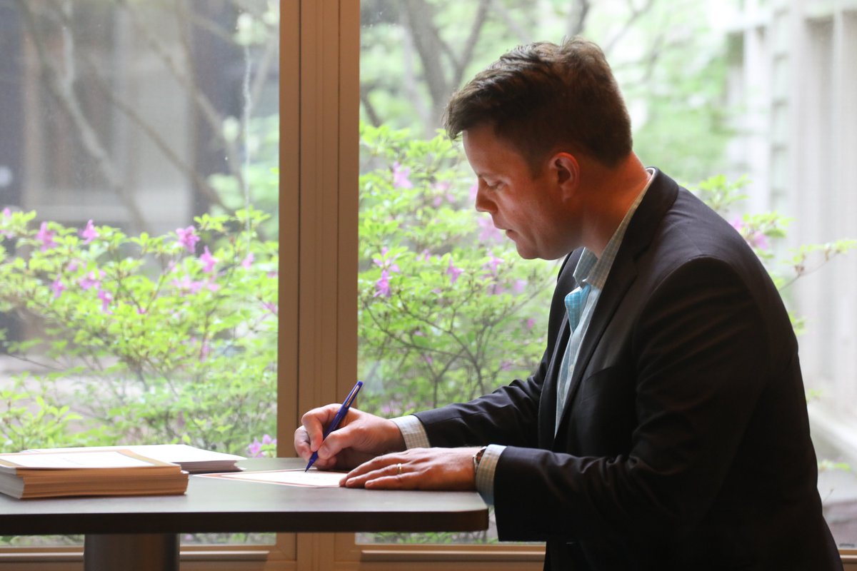 Mitchell Institute President &amp; CEO Jared Cash issues certificates to the 166 Class of 2023 Mitchell Scholars who will receive the news about their $10K scholarships at school-based award ceremonies in the coming weeks. We cannot wait to meet and support them!