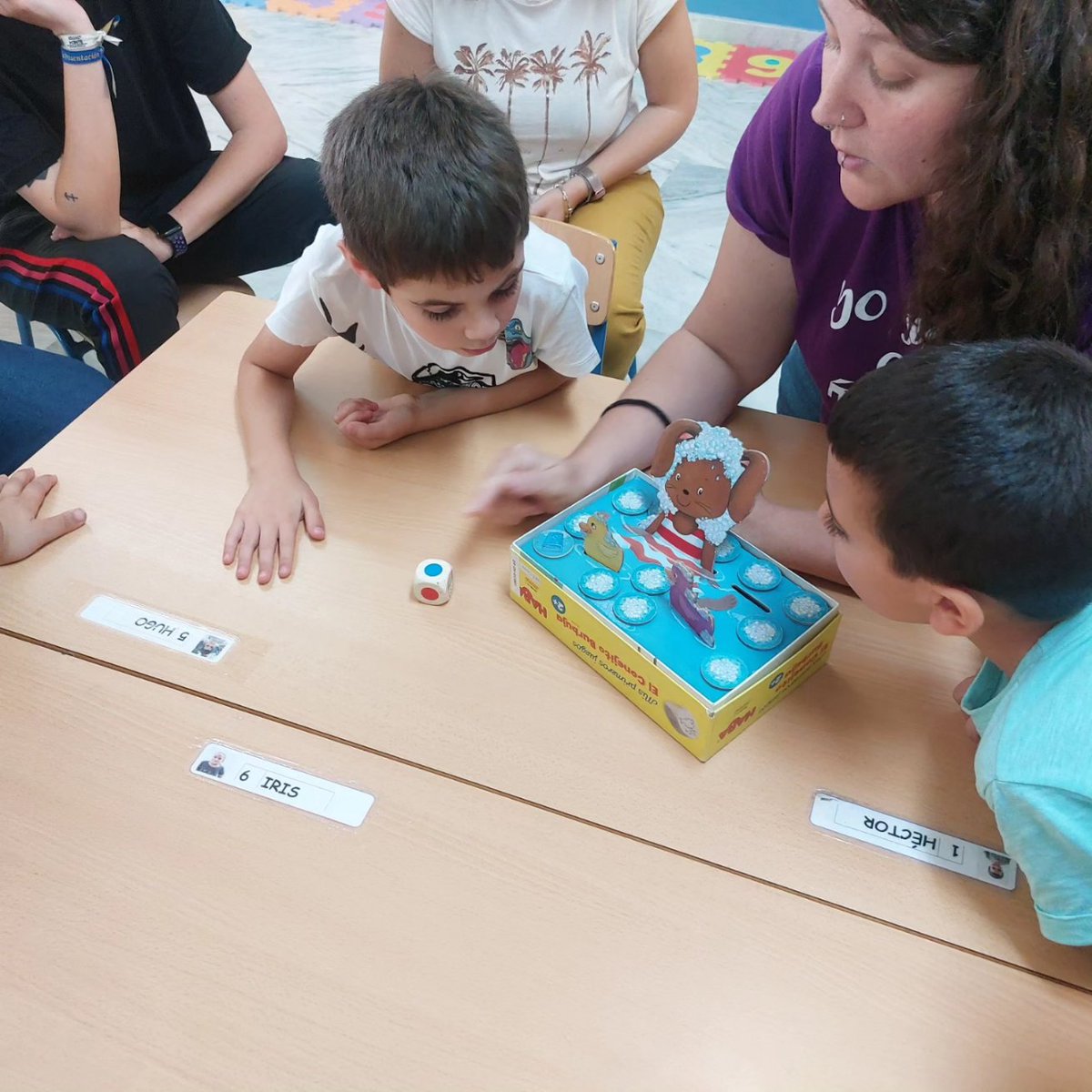 AFIM21_alm's tweet photo. El alumnado del #CPRSierraAlmagrera ha disfrutado hoy en los centros de Las Herrerias, Burjulú y Aljariz de una mañana de juegos con los que trabajar la competencia lingüística  con @AFIM21_alm dentro de las actividades del #ProgramaPROA Ha sido estupendo jugar con vosotros/as! https://t.co/6sYDVcWV5T