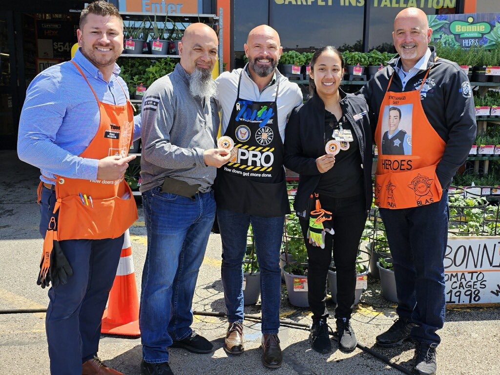 Shout out to Fred and Zabdi for both being recognized by @LemmaTony with Vice President Recognition Awards! @D65Hutch @LilyGSV #D65