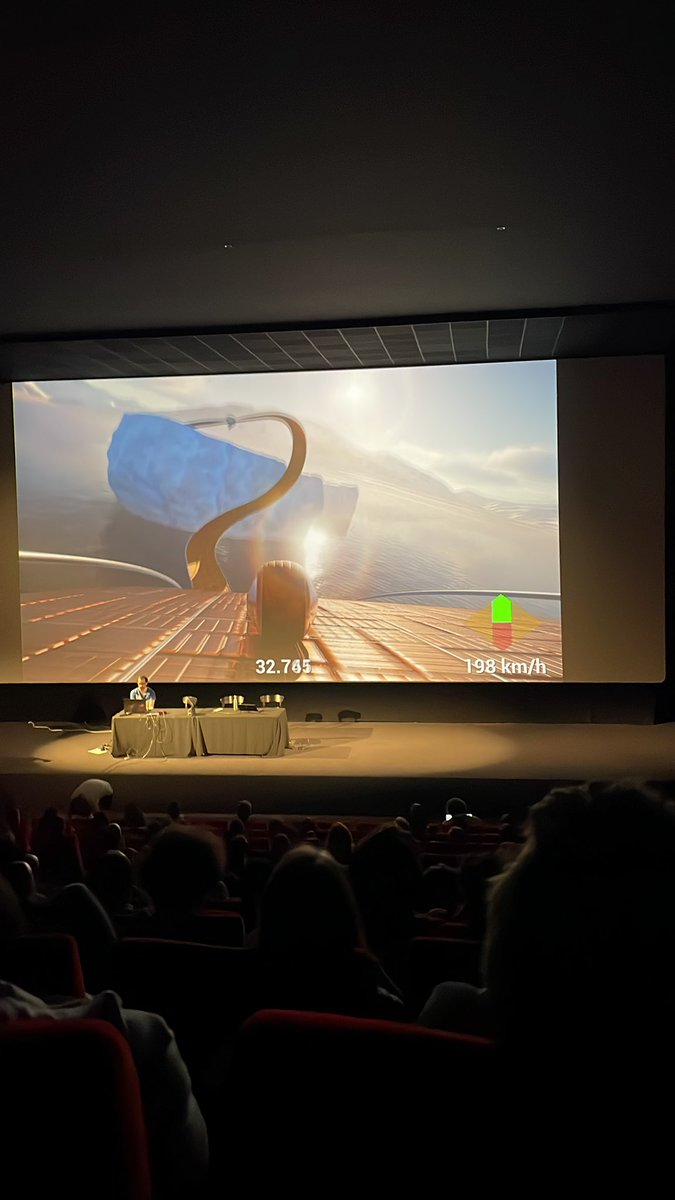 ThibulleDarchi's tweet image. Prochain jeu #GradientFlow! ✌️
Un jeu de Time attack (course) avec des décors hyper beaux et reposants ainsi qu’une physique propre au jeu. 😴
#BigBrotaru