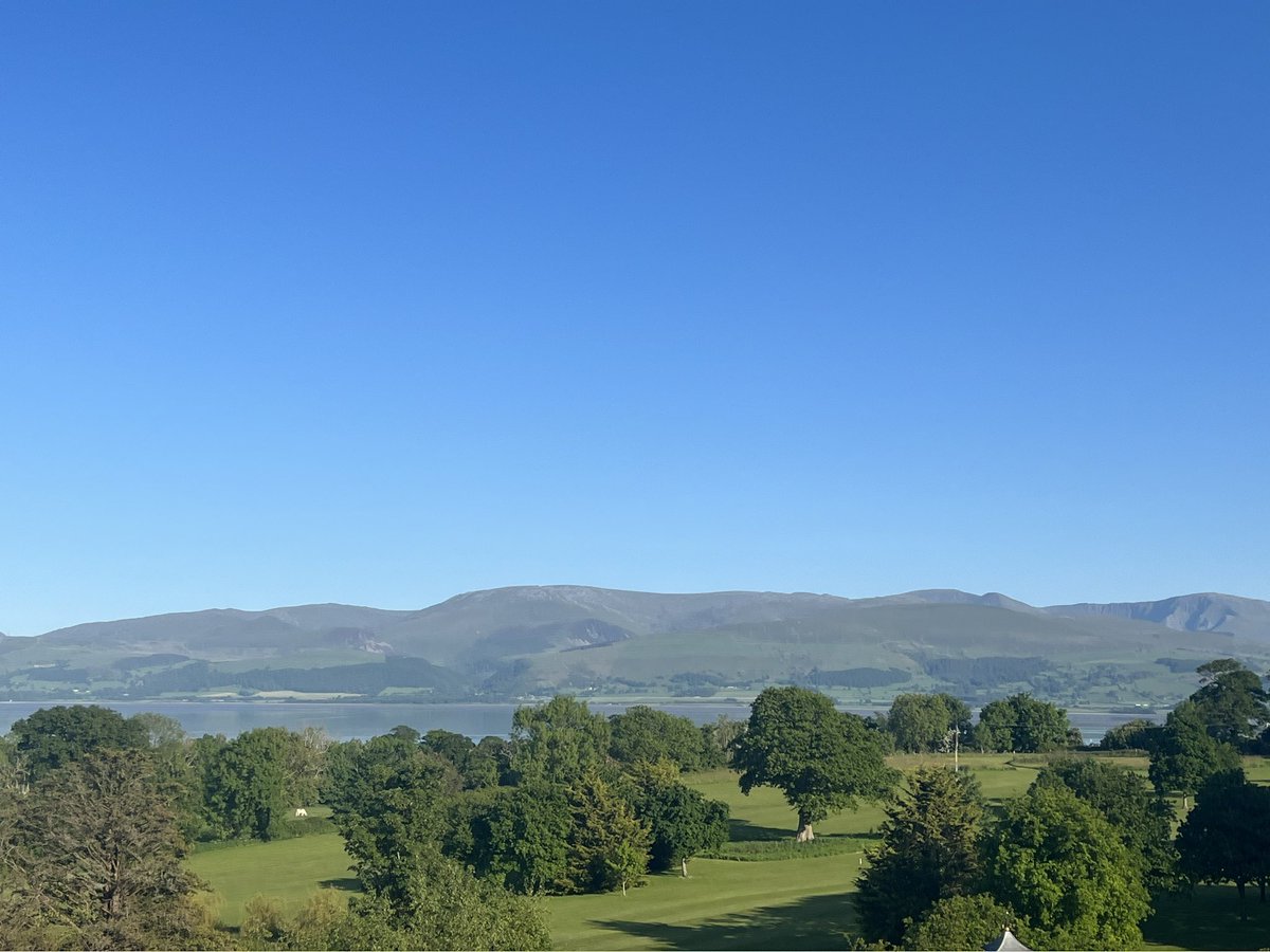 Henllys Beaumaris heno, ac maen braf! Lovely evening in Beaumaris!