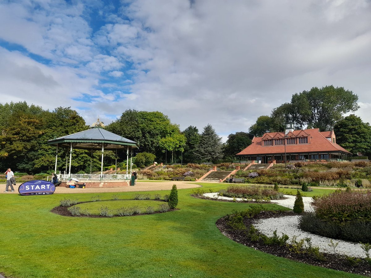 We're heading rapidly towards parkrunday, but we still need to fill some important gaps in the volunteer roster. We still need:
⏱Timekeeper
📲Scanner
💳Finish Token Support
🦺2 Marshals
Can you help?
#loveparkrun