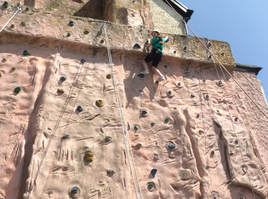 SomersPark6JB's tweet photo. And even Mrs Black managed a climb! https://t.co/QizELdvZVe