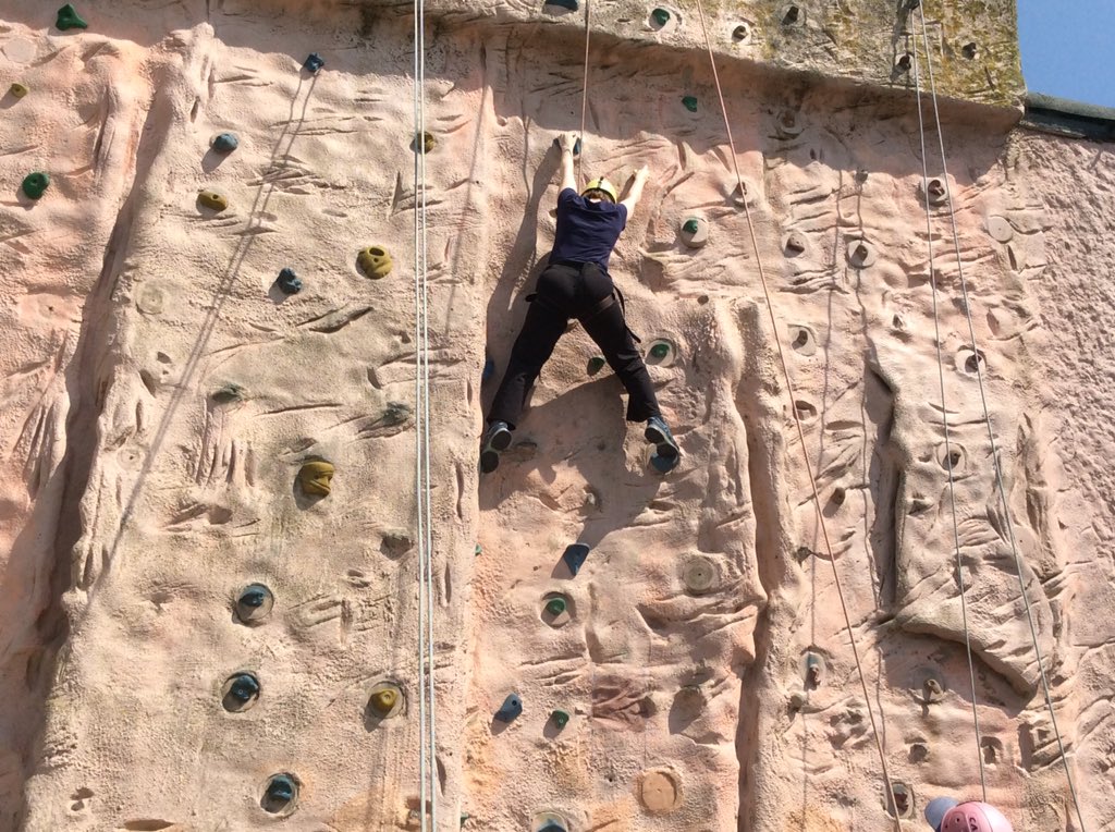 SomersPark6JB's tweet photo. And even Mrs Black managed a climb! https://t.co/QizELdvZVe