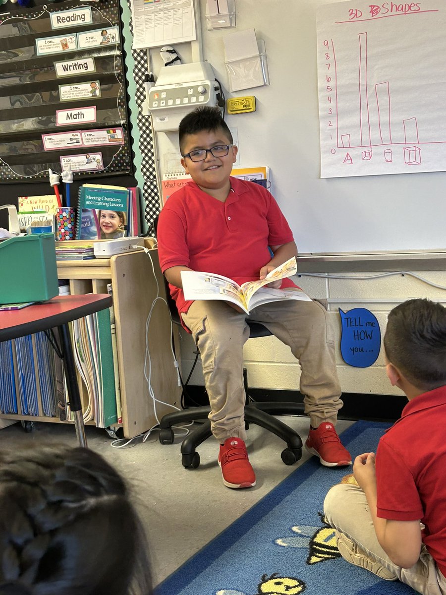 We love when old friends earn rewards and choose to come and read to our class! @MrsSiano_RBPS @MrsGirardiRBPS @MsCartierRBPS #RBBisBIA